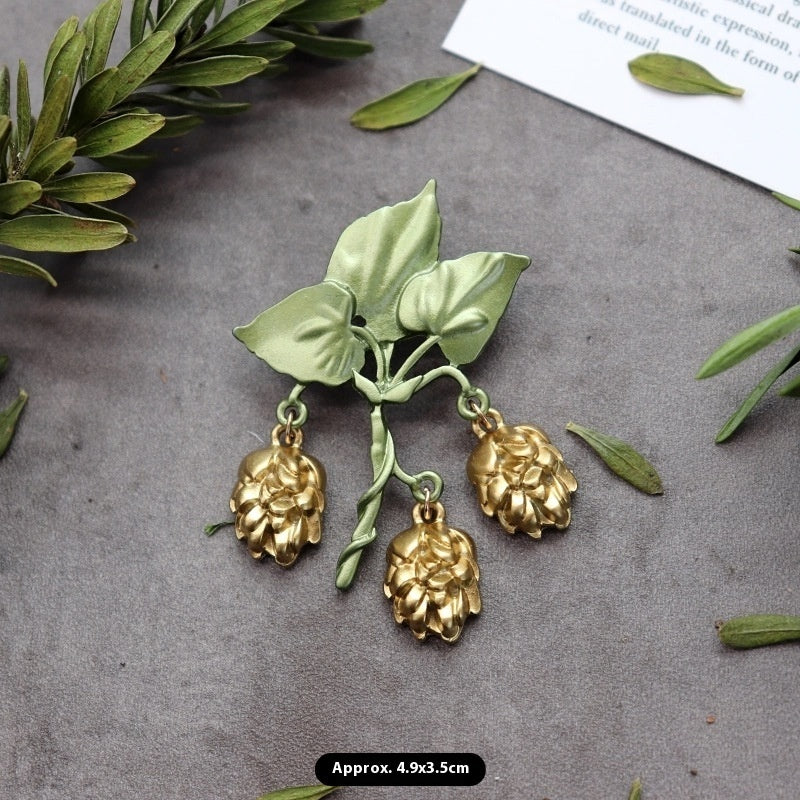 BROCHE ÉGLANTINE PERLE ÉLÉGANCE FLORALE RÉTRO