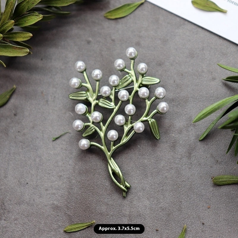 BROCHE ÉGLANTINE PERLE ÉLÉGANCE FLORALE RÉTRO