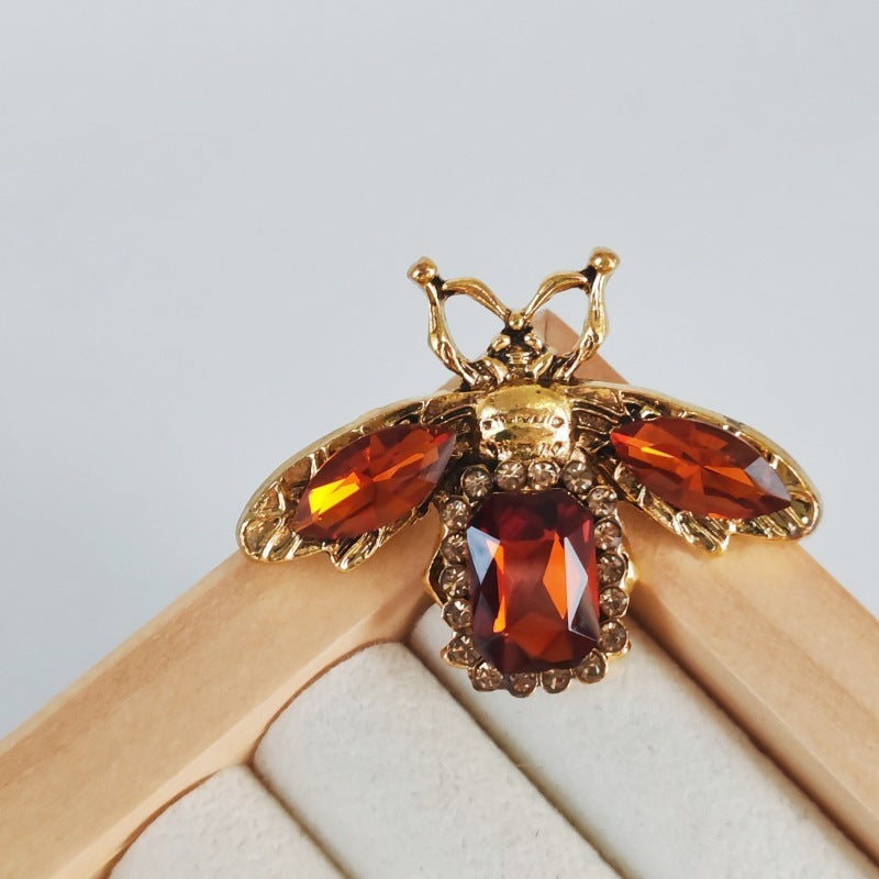 BROCHE ARTISANALE ABEILLE