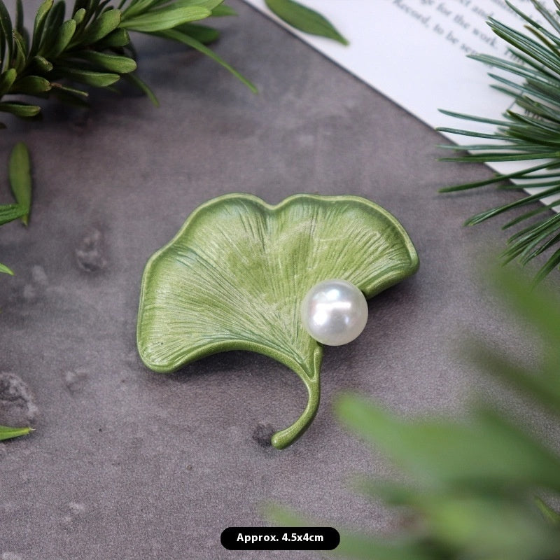 BROCHE ÉGLANTINE PERLE ÉLÉGANCE FLORALE RÉTRO
