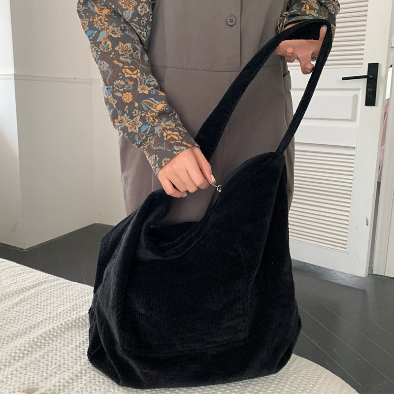 SAC ÉPAULIÈRE EN VELOURS CÔTELÉ