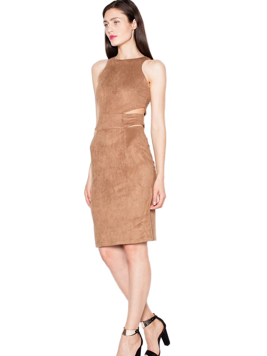 Robe de Soirée Venaton – Daim Ajusté, Découpes à la Taille & Élégance Moderne