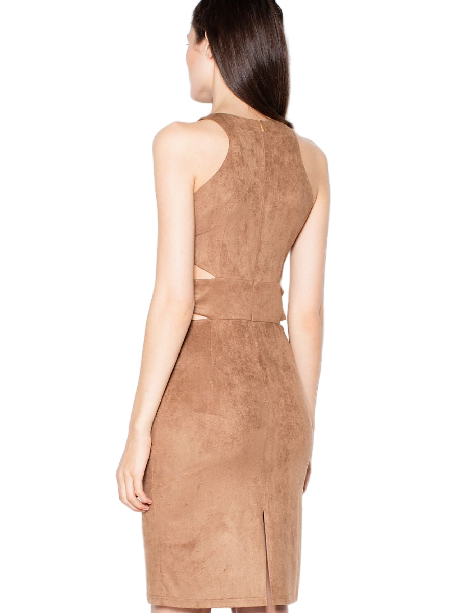 Robe de Soirée Venaton – Daim Ajusté, Découpes à la Taille & Élégance Moderne