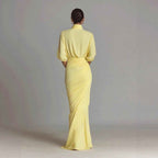 Robe longue uni drapée fendue col montant manches chauve-souris