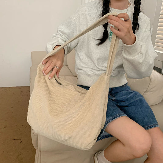 SAC ÉPAULIÈRE EN VELOURS CÔTELÉ