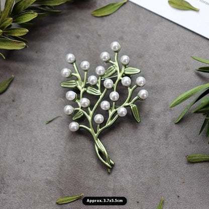 BROCHE ÉGLANTINE PERLE ÉLÉGANCE FLORALE RÉTRO