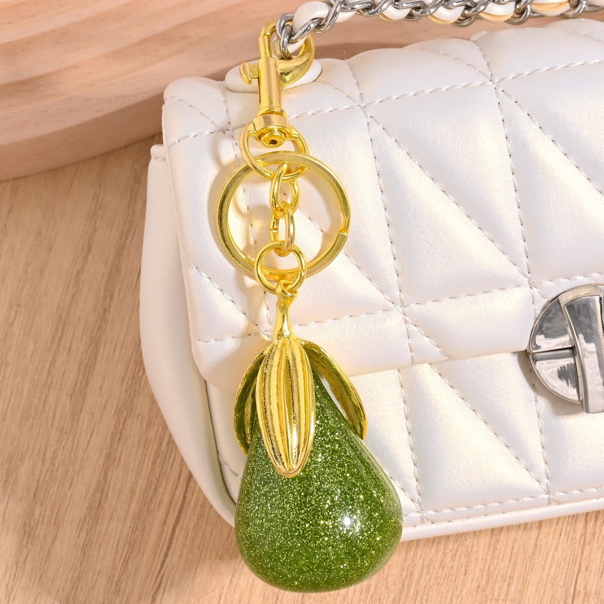 BIJOU DE SAC SCINTILLANT