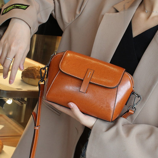 SAC ÉPAULIÈRE COQUILLE CUIR BRILLANT