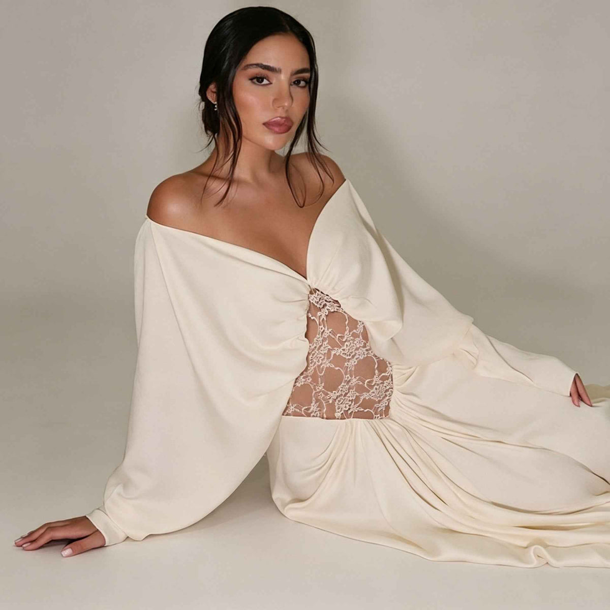 ROBE LONGUE EN DENTELLE