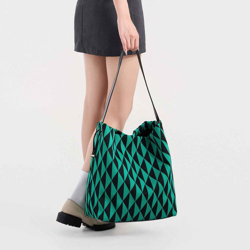 Grand sac cabas polyvalent pour les trajets quotidiens – porté épaule, sous le bras ou croisé.