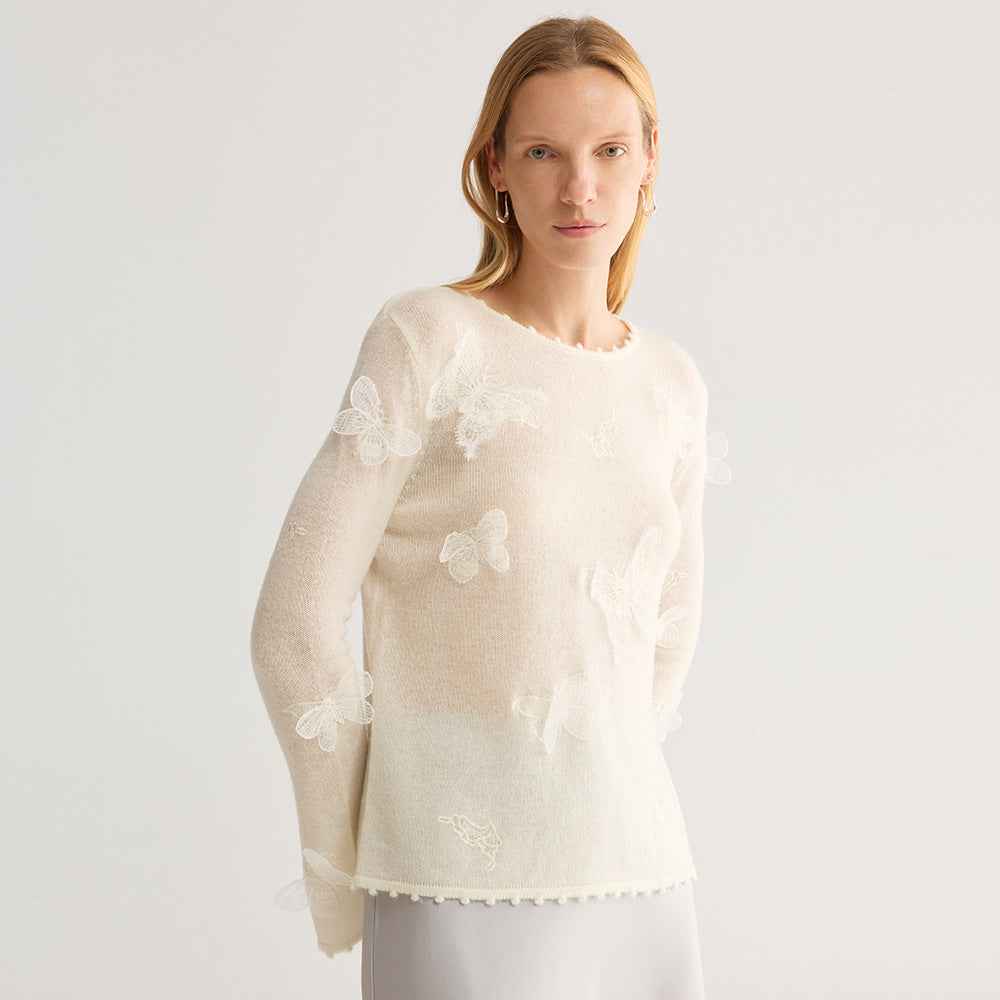 Pull en fine maille à appliqués papillons 3D